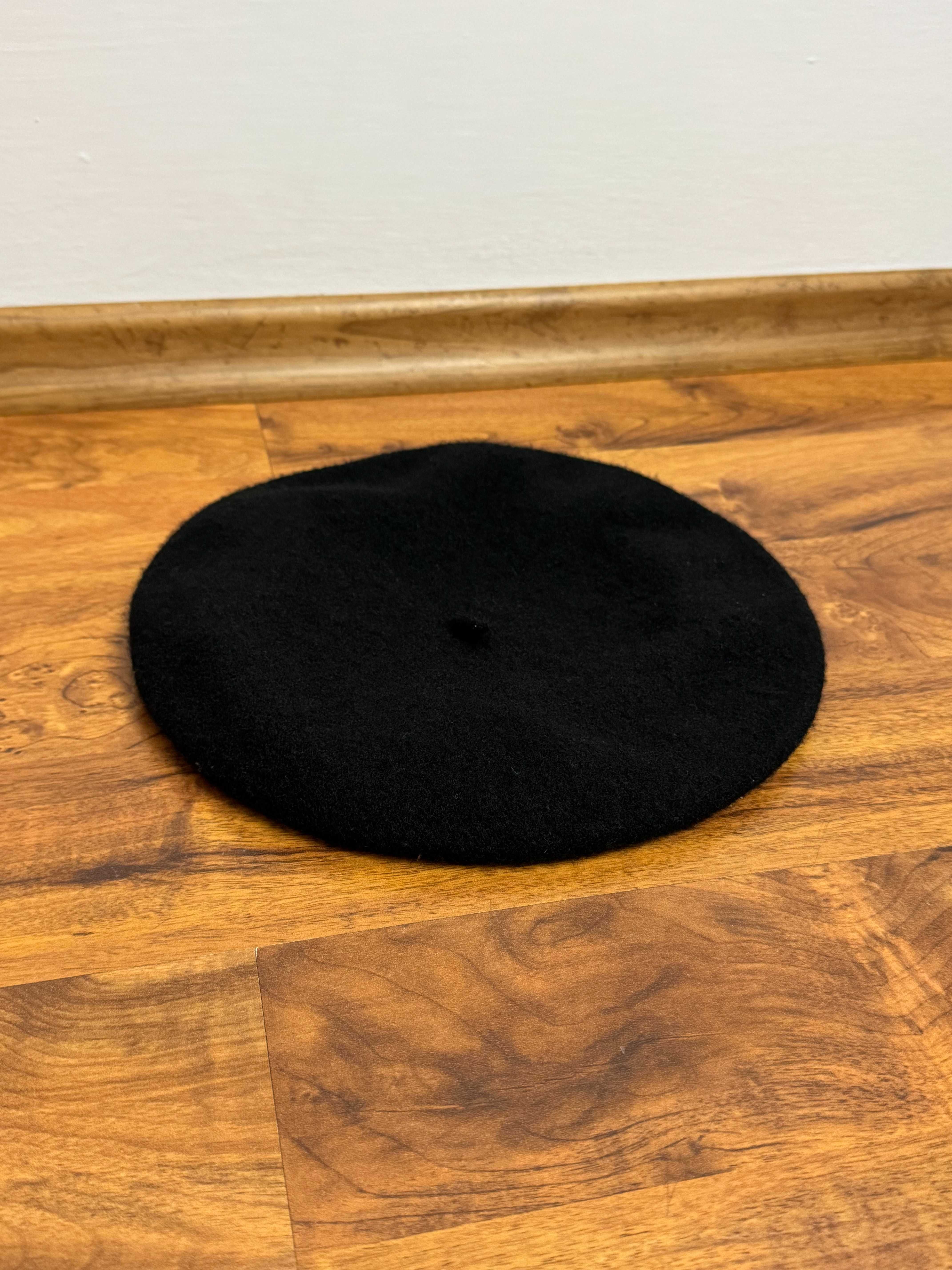 Beret moherowy wełniany klasyczny regulowany czarny uniwersalny