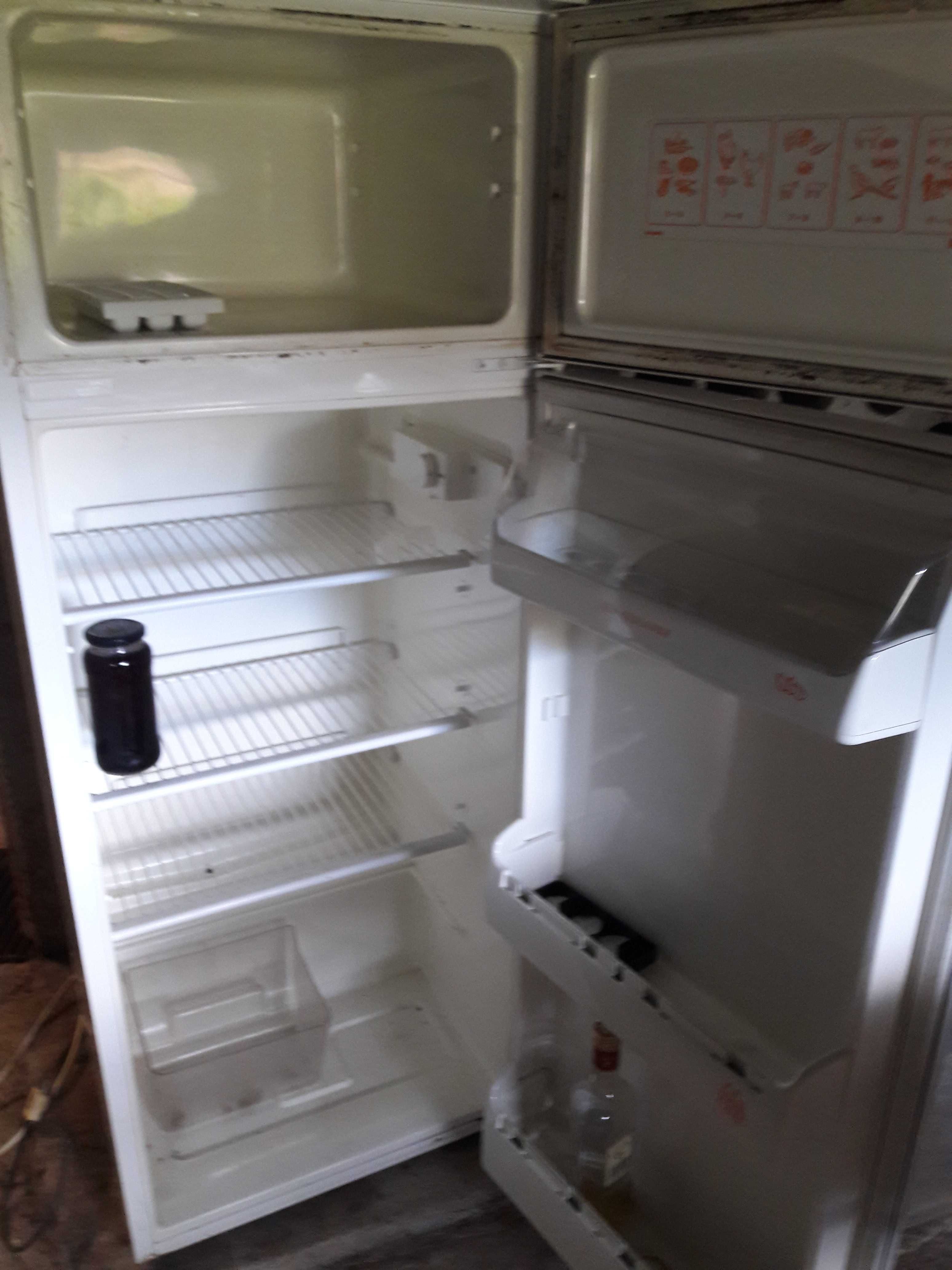 Esquentadores e frigorífico para peças