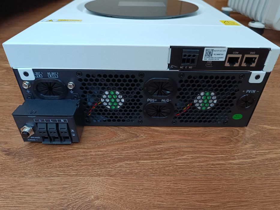 Гібридний сонячний інвертор SUNMART VMIV TWIN 4KW / 24V Wi-Fi