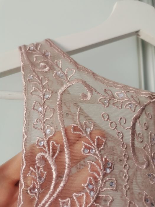 Różowa sukienka balowa Luxuar ślub studniówka druhna ślubna świadkowa