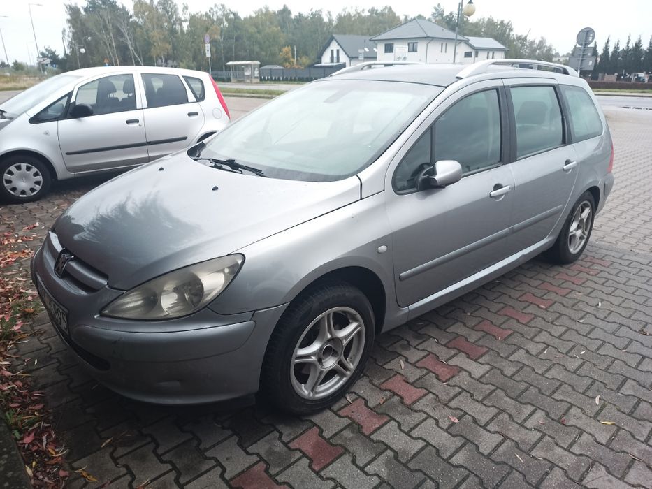Peugeot 307, 1.6 + LPG, 2004 rok, hak . Bardzo ekonomiczny.
