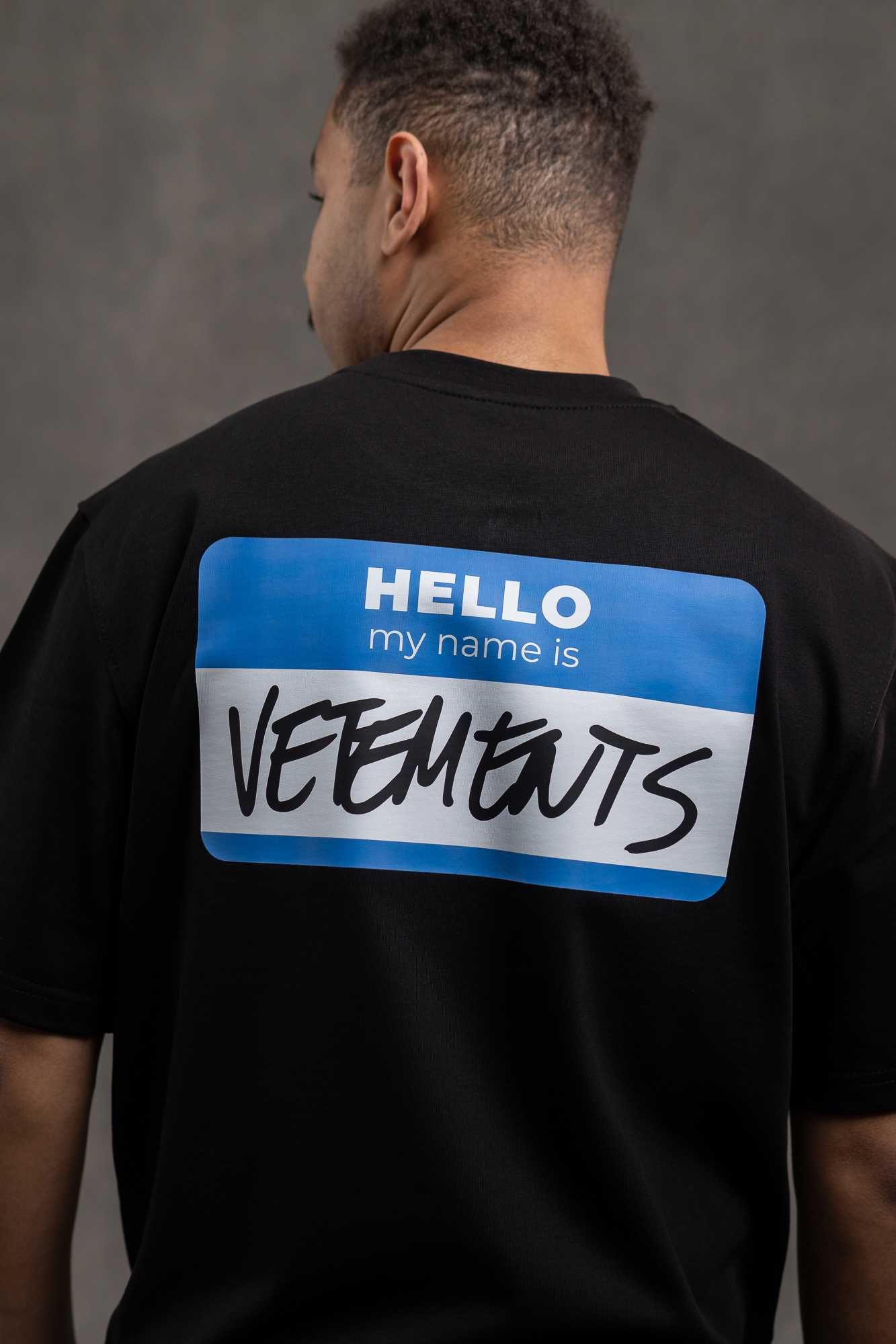 Без предоплат!Чоловіча футболка Vetements "Hello My Name Is"