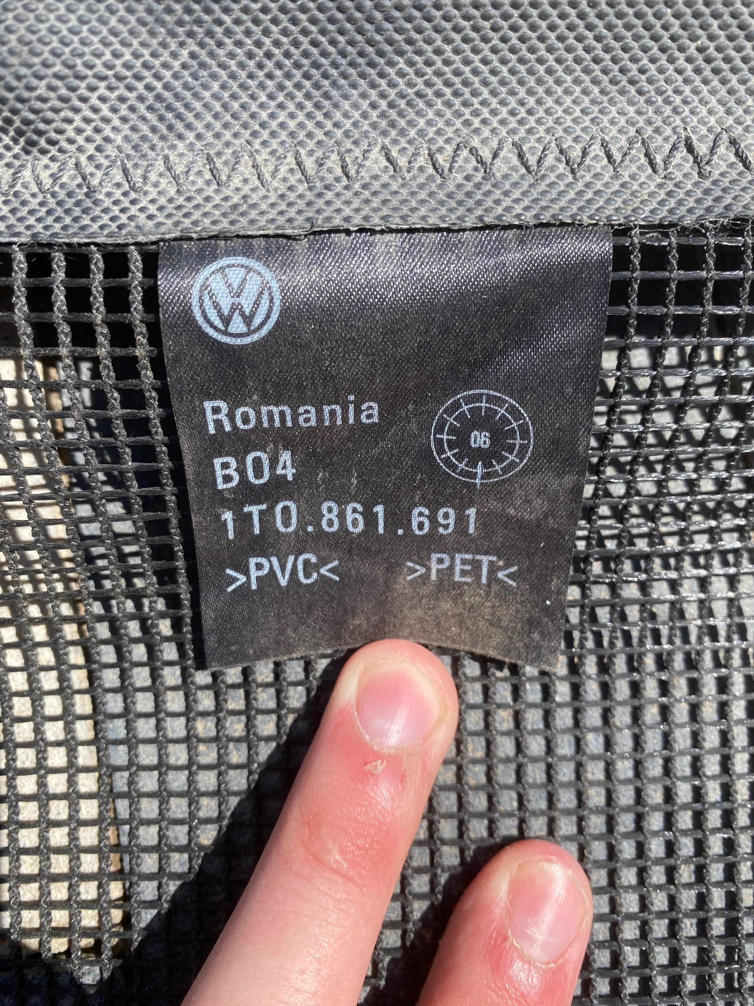 Сітка для авто , між багажником та салоном Volkswagen TOURAN