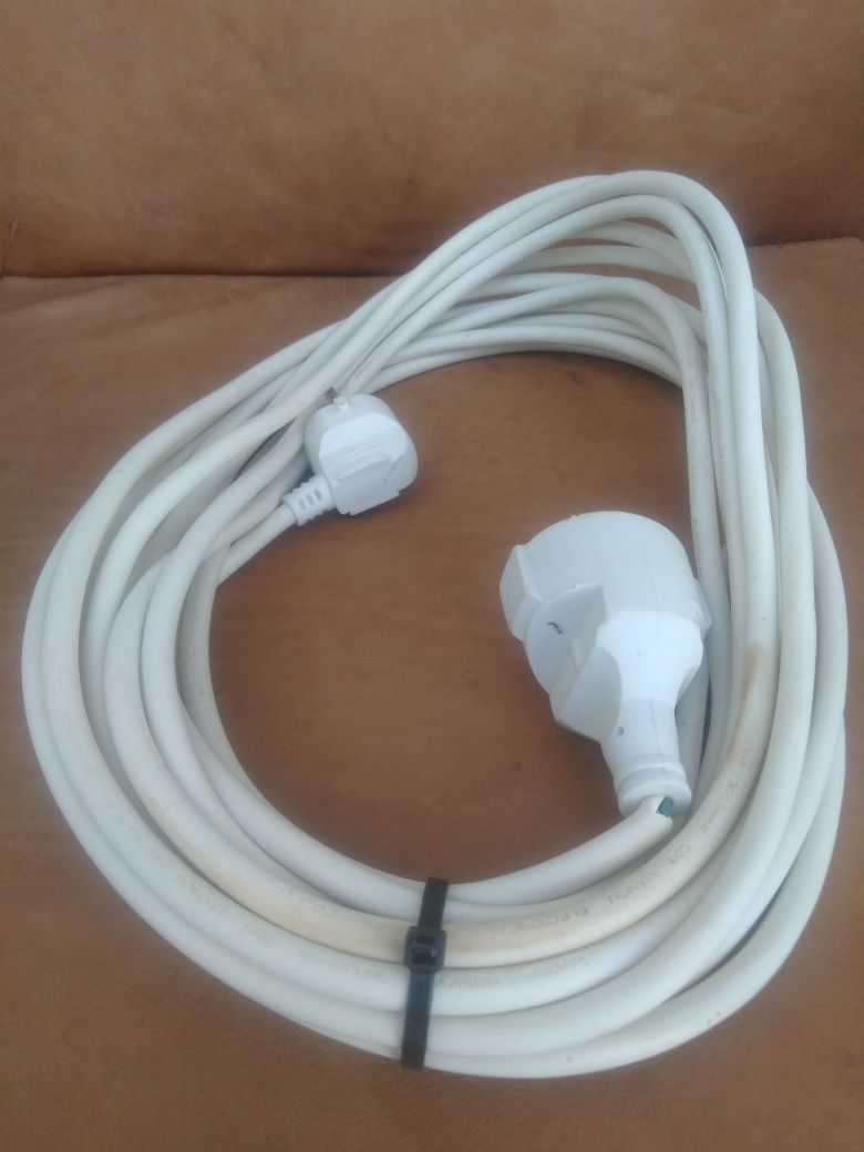 Extensão Elétrica 10 metros,cor Branco/Preto,NOVAS