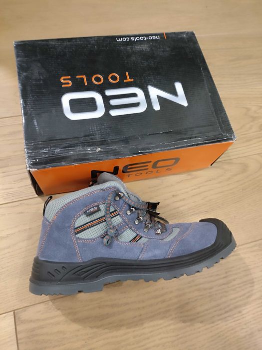 Trzewiki neo zamszowe 47 robocze