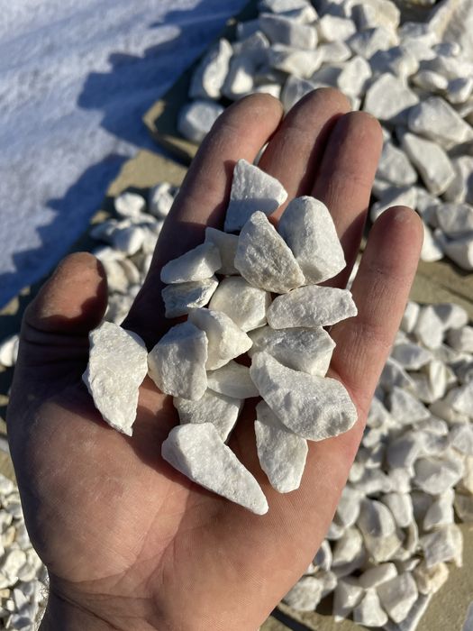 Крихта Мармур 25кг біла декоративна 1x2см ландшафтний камінь щебінь