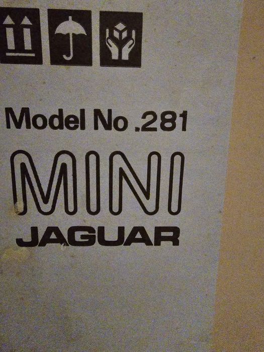 Jaguar  mini 281.Машинка швейная.