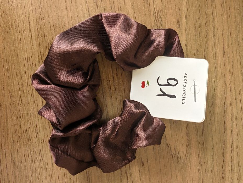 Nowa satynowa gumka do włosów scrunchie 91 akcesoria do włosów włosy