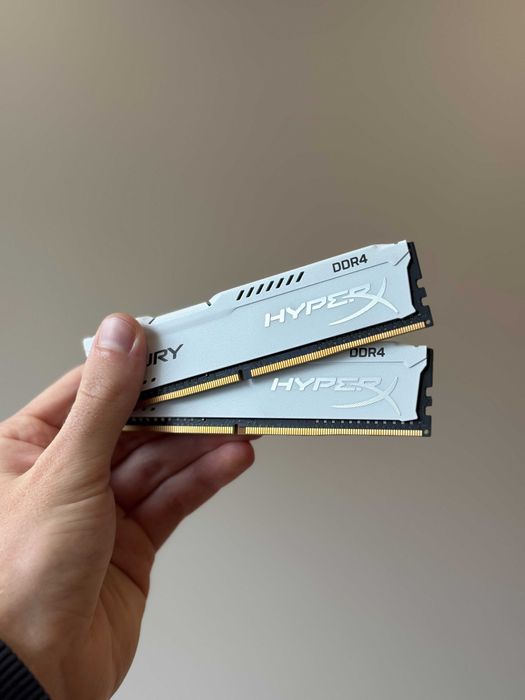 ОЗУ ОЗП Kingston DDR4 2х8GB 2400Mhz HyperX Fury White