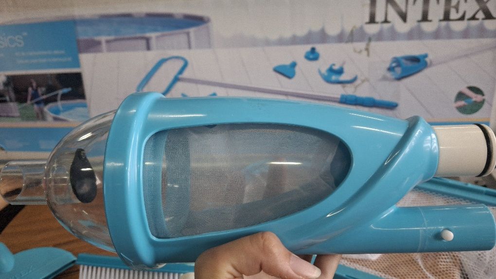 Zestaw do czyszczenia basenów intex 28003 (2)