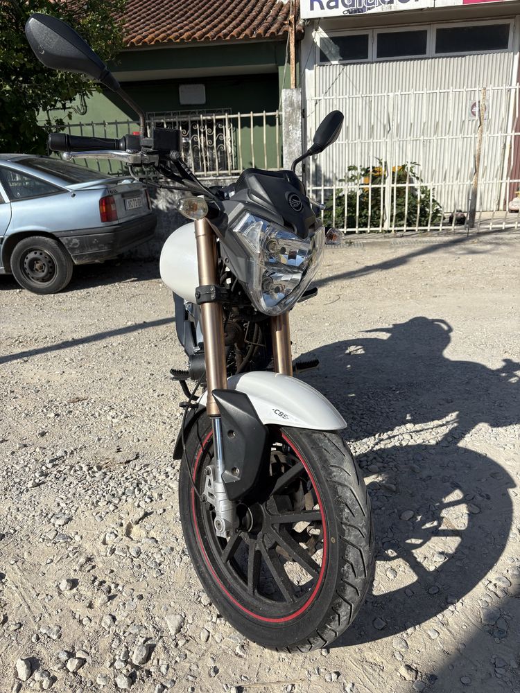 Keeway 125 RKV 2017 Impecável