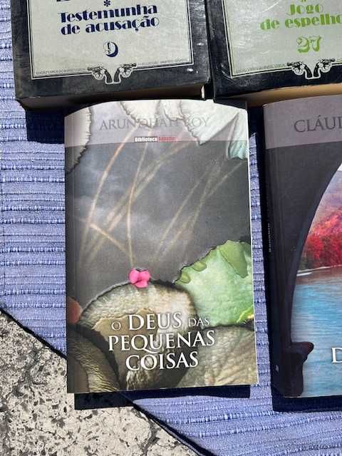 O Deus das pequenas coisas
