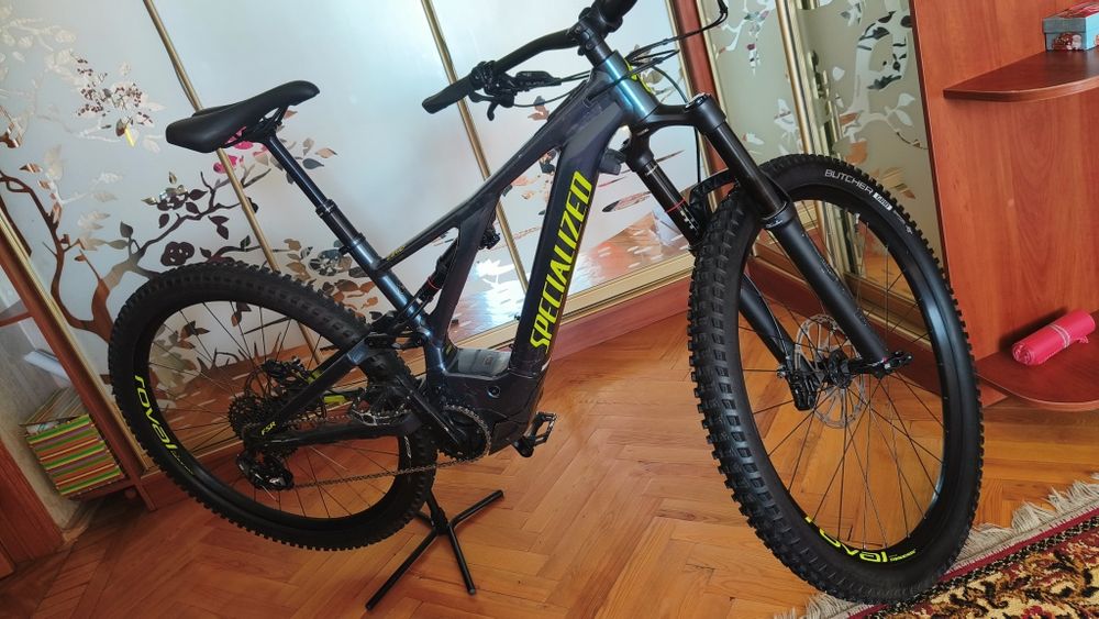 Велосипед e-Bike Specialized Turbo Levo