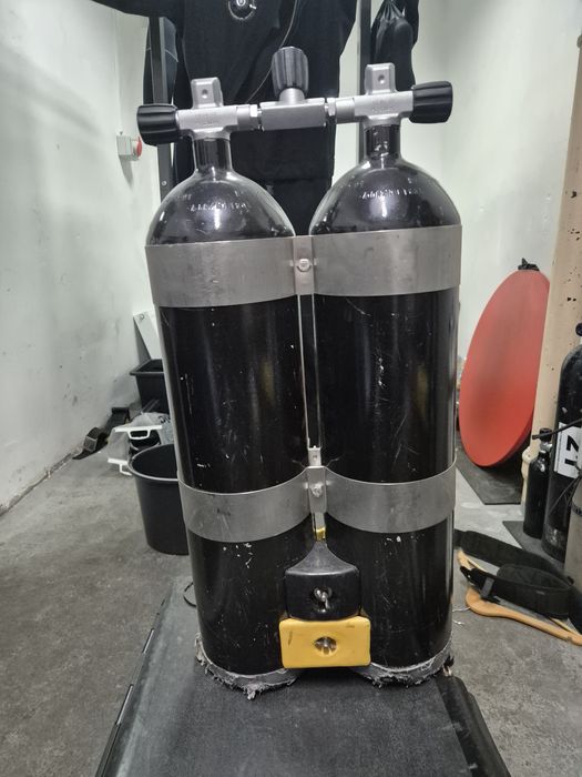 Twinset 2x12l 230 bar.