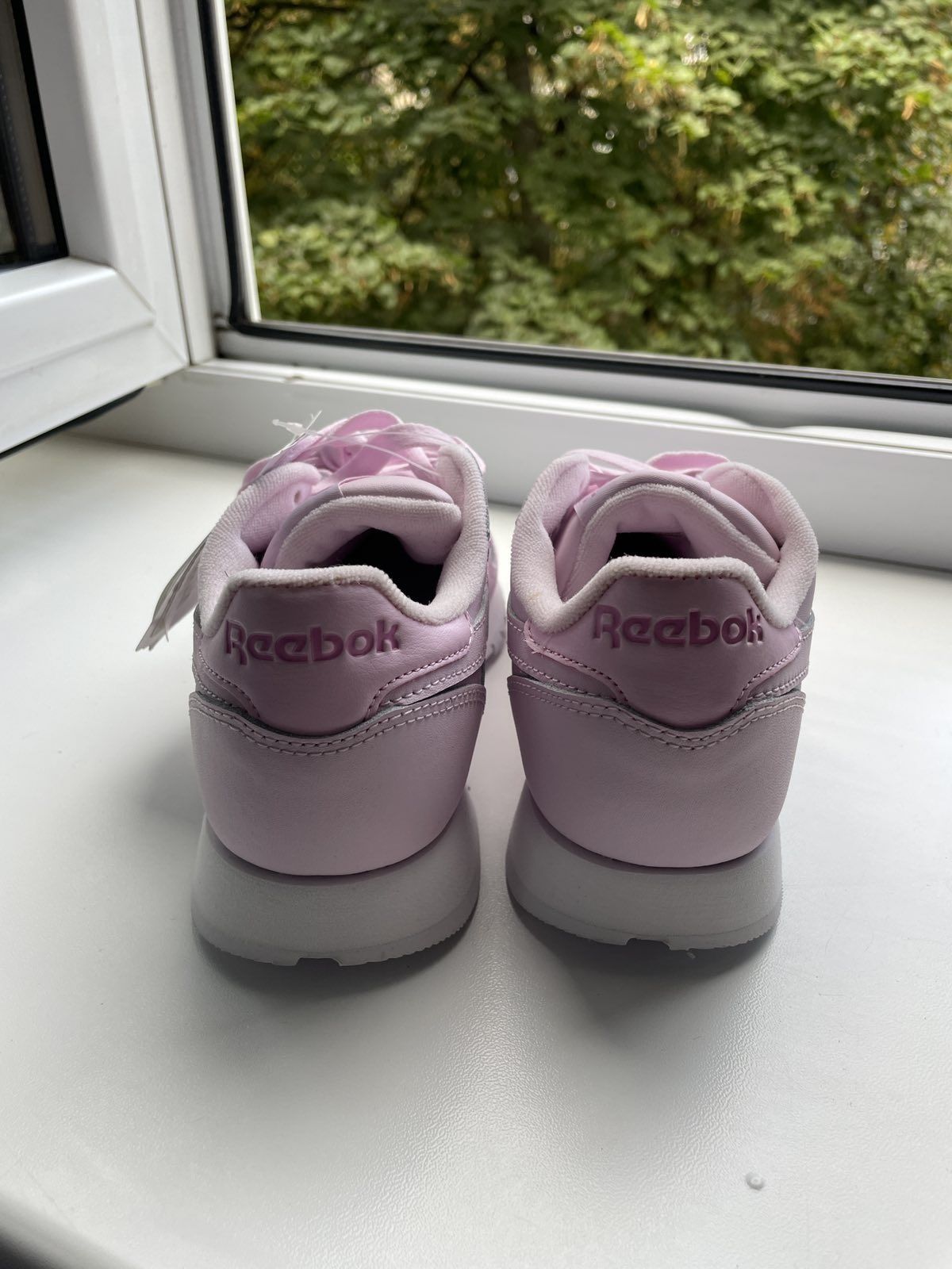 Красовки Reebok нові