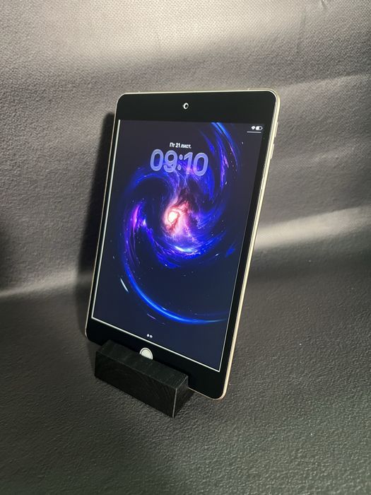 Ipad mini 5 64GB наклеєне захисне скло