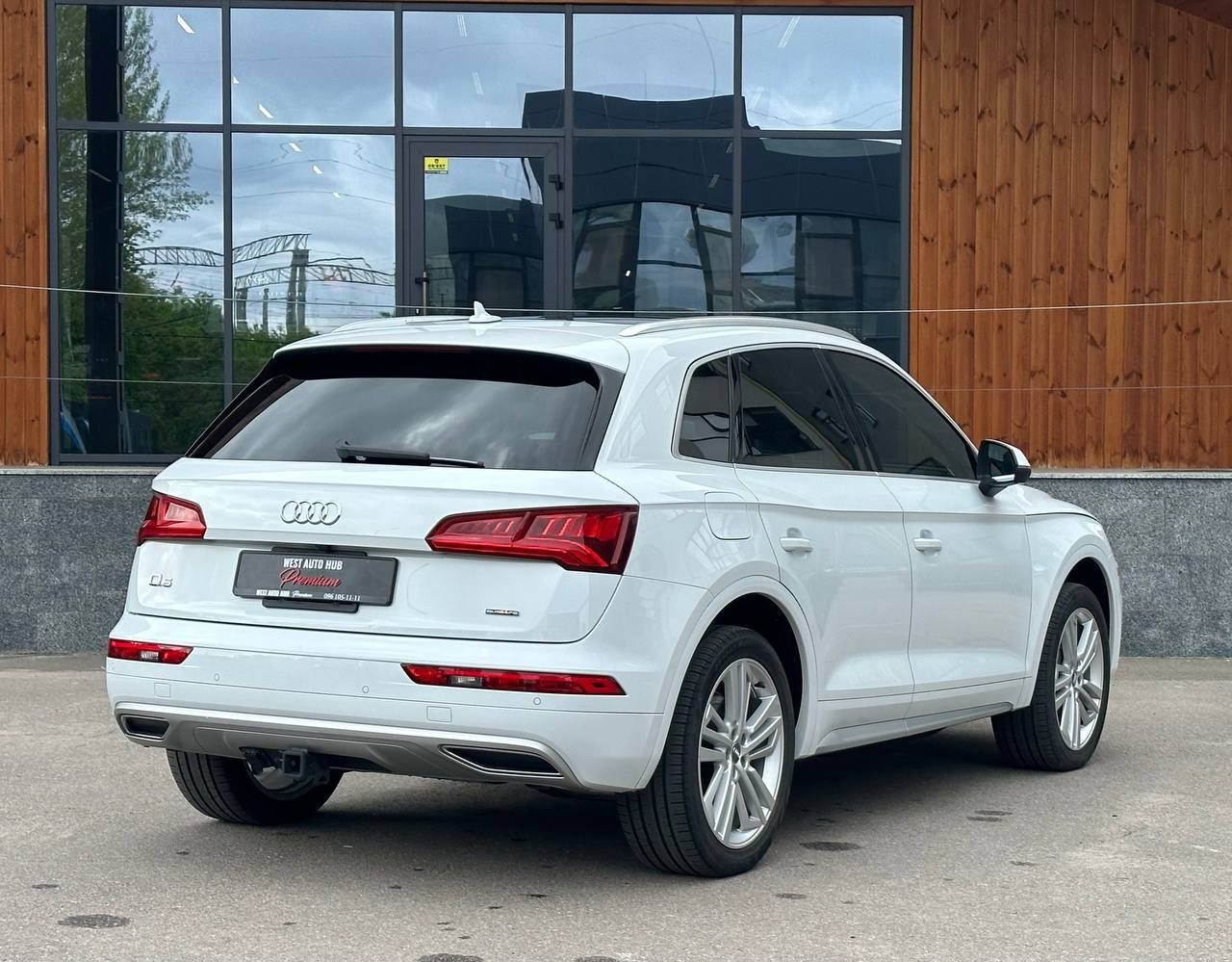 Продам Audi Q5 2018