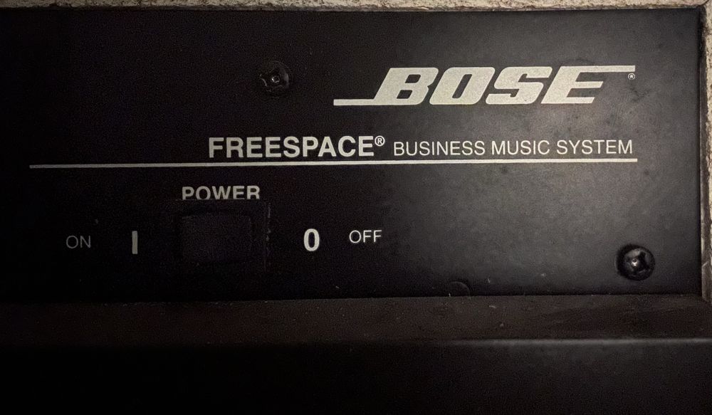 BOSE FREESPACE BUSINESS MUSIC CENTER