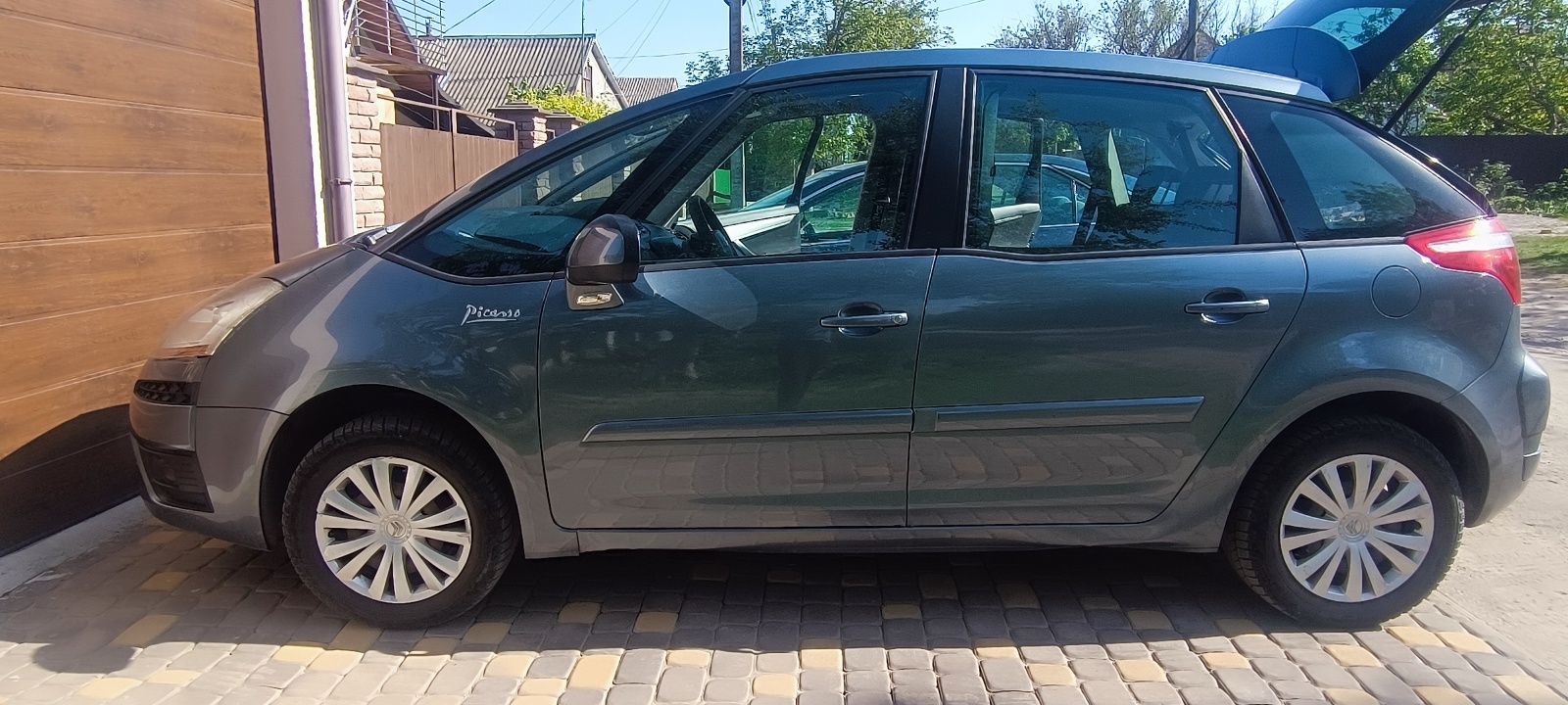 Citroen c4 2010 року