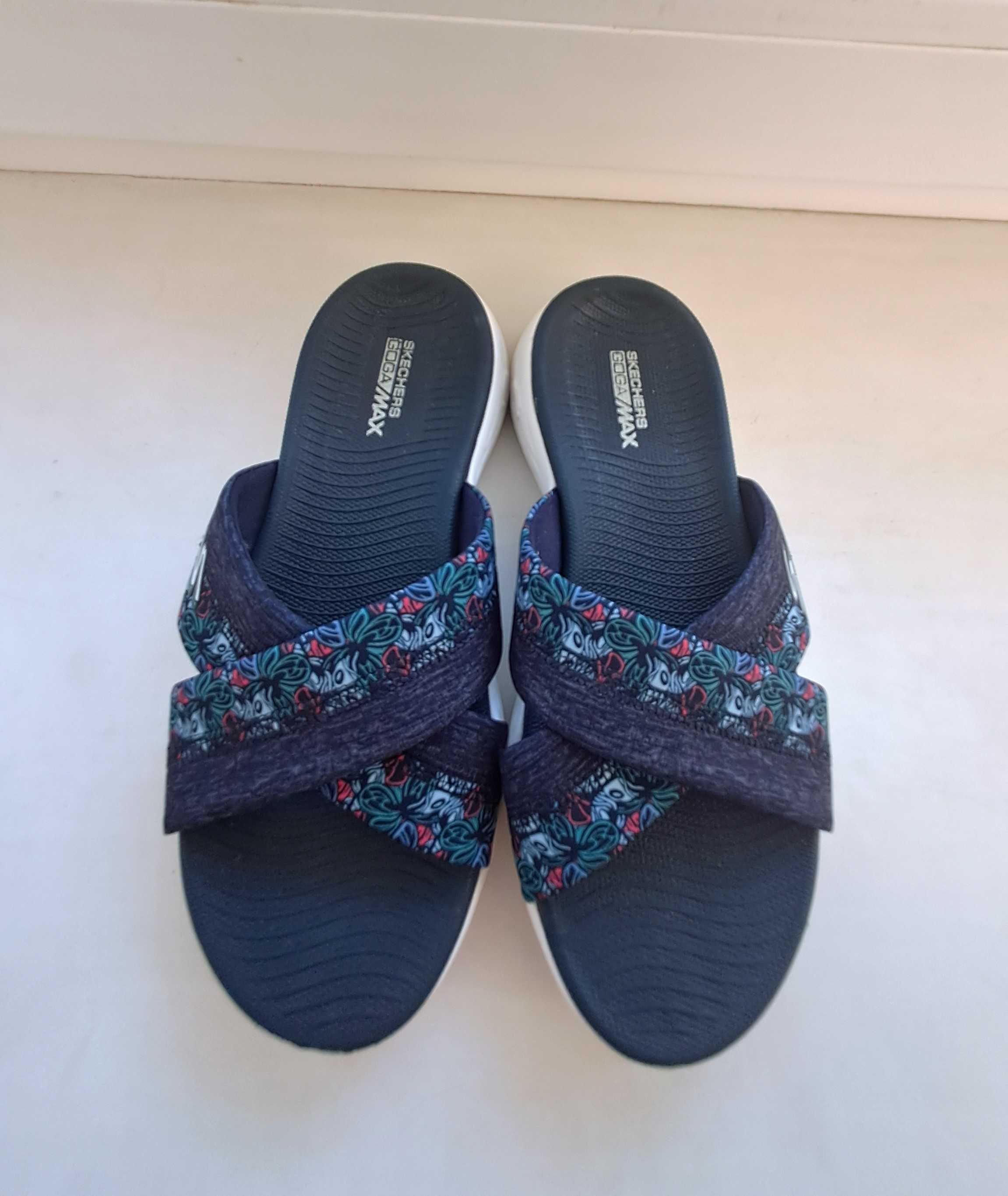 Шльопанці Skechers розмір 36