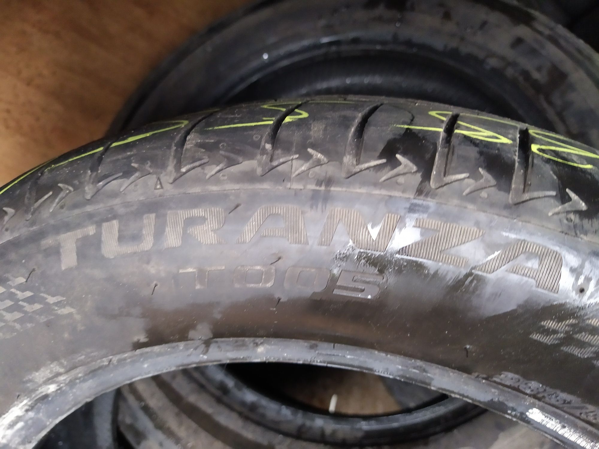 Летняя резина 235.55.18 Bridgestone turanza,23г,6.5мм, Польша.