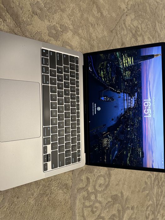 MacBook Air 13 / M1 2020