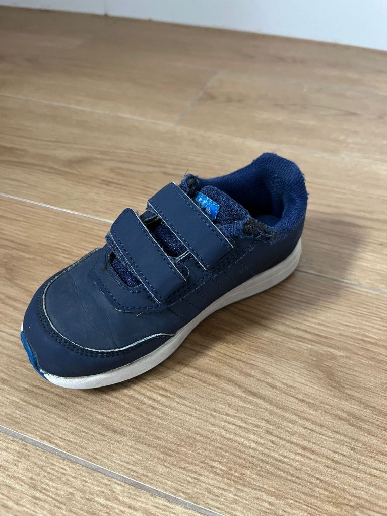 Buty Adidas r. 26