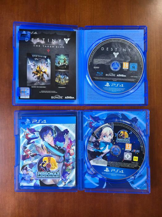 PlayStation 4 FAT com 3 comandos + 2 jogos (para reparação ou peças)