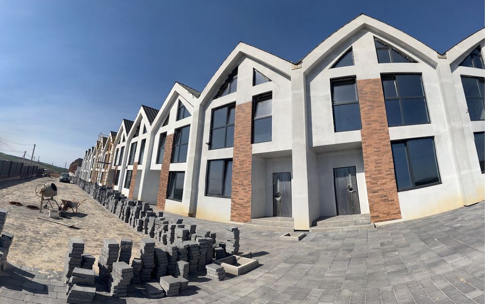 Продаж котеджів ! 3+ те що треба!