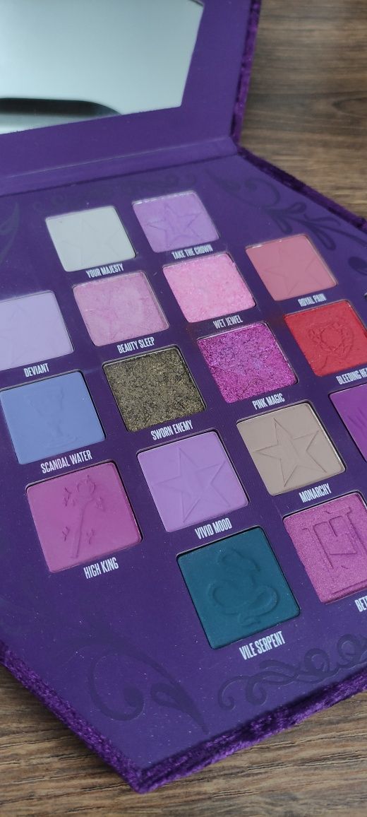 Jeffree Star Cosmetics Paleta cieni do oczu Blood Lust paletka cienie
