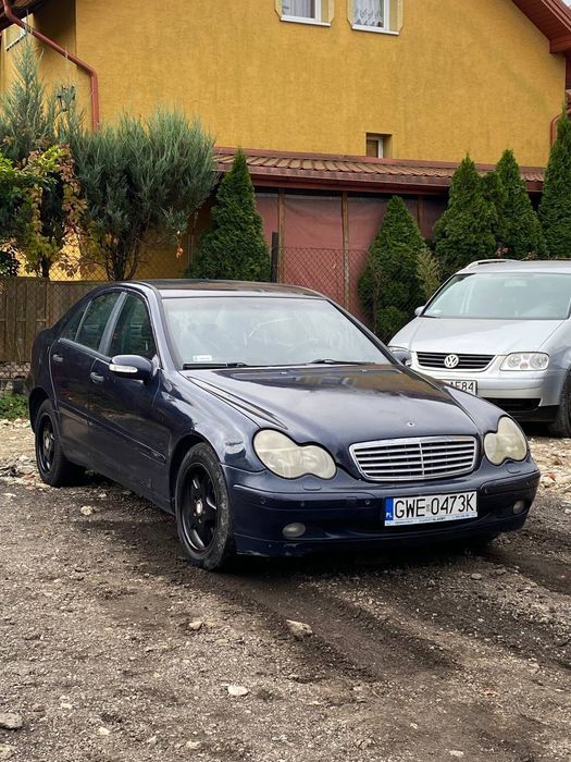 Mercedes-Benz C-Klasa W203 2.2 CDI ALUFELGI Święta Otwarte