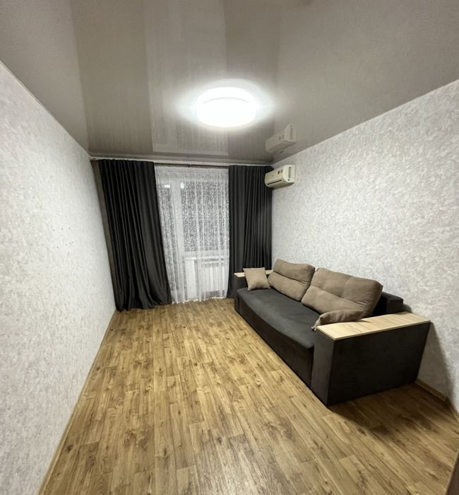 Продам! 2 к квартиру с ремонтом, кирпичный дом