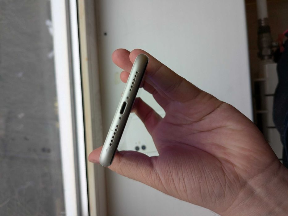 iPhone 11 64 ГБ бу