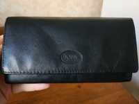Жіночий чорний гаманець-портмоне Jobis з натуральної гладкої шкіри