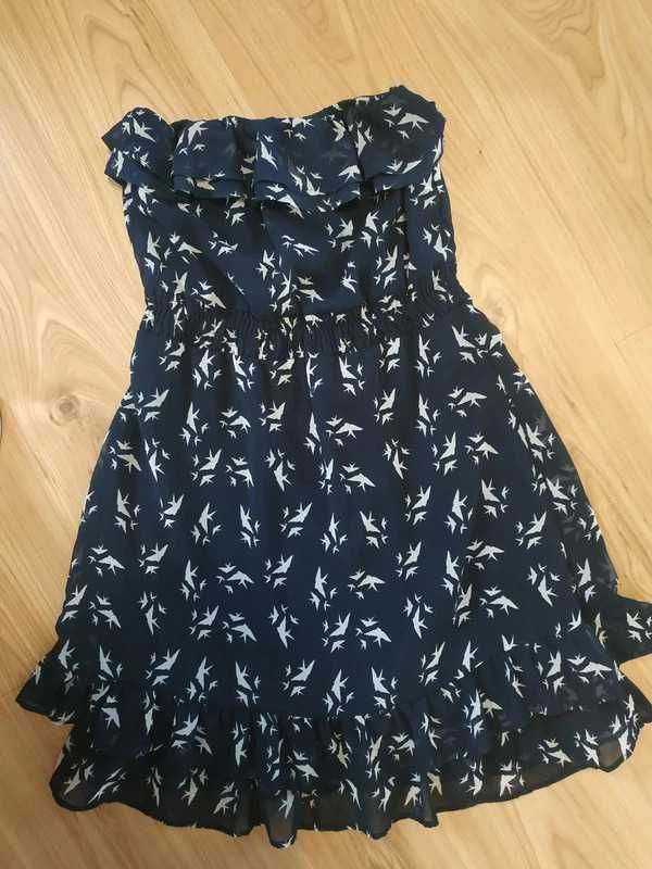 Granatowa sukienka w ptaki Bershka 36 s