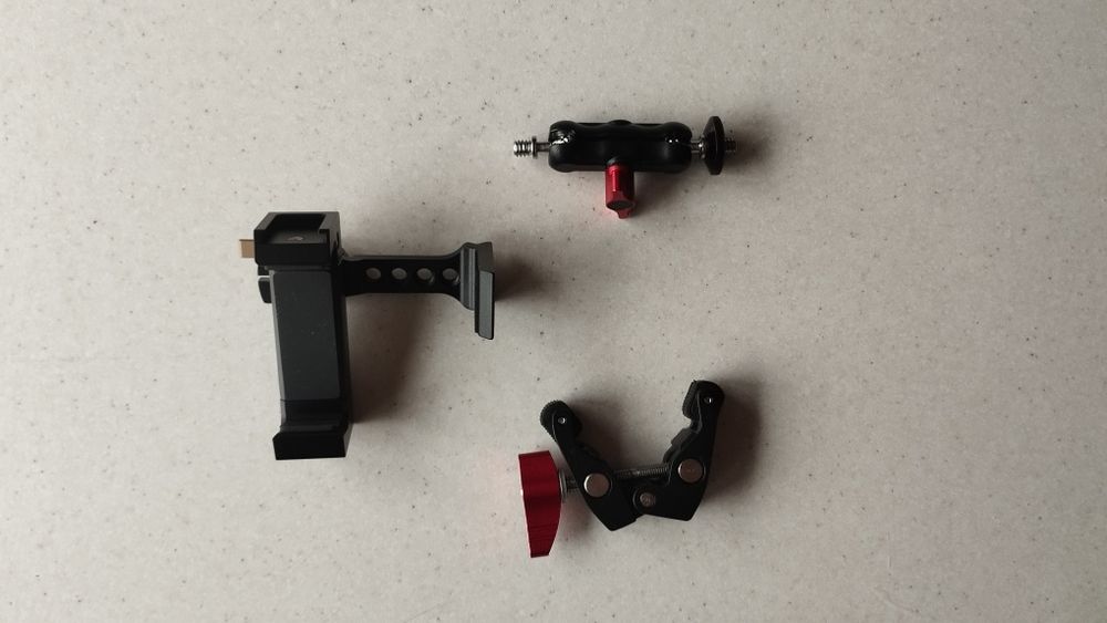 Кріплення для фотоапарата або телефона до штатива можливий торг