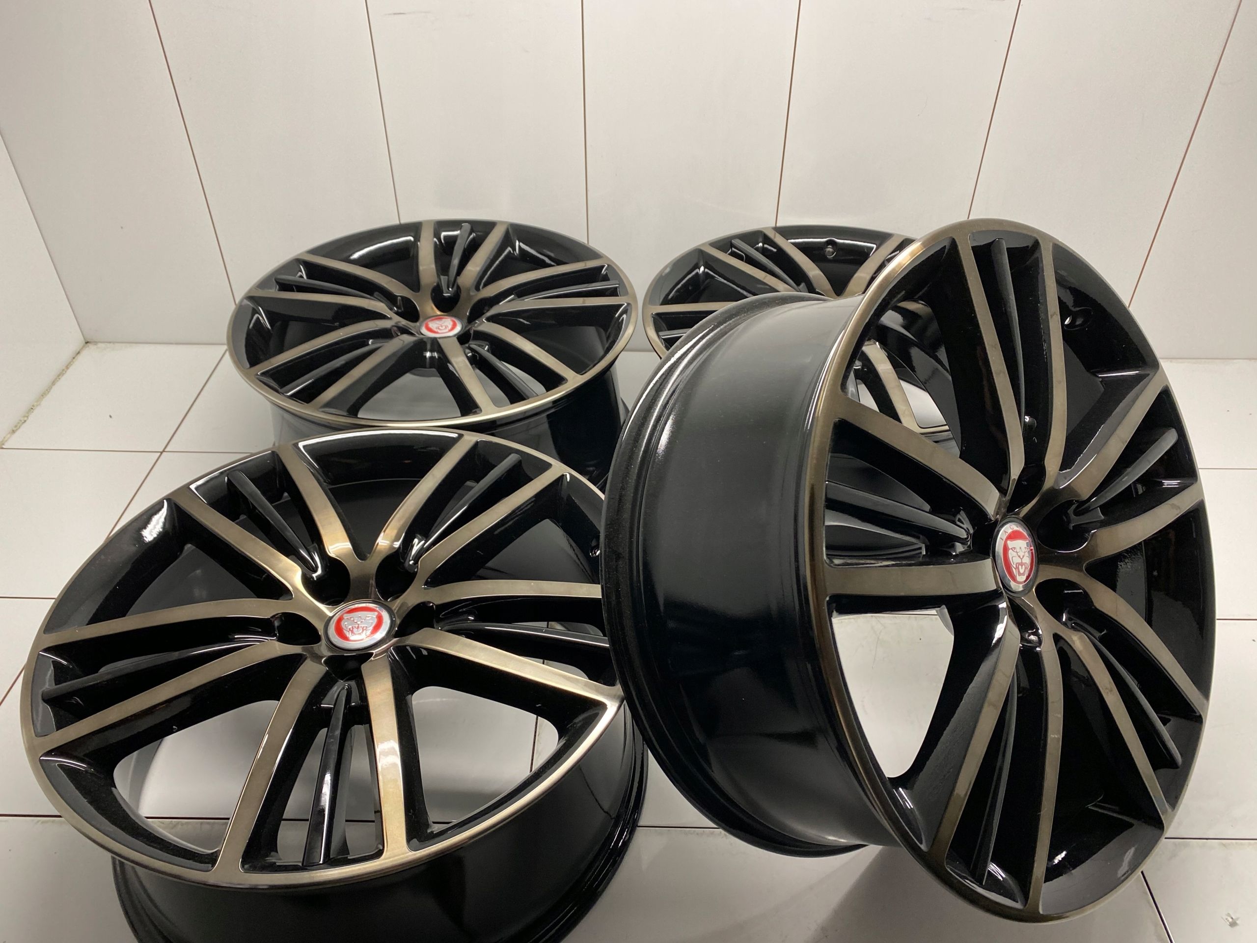 Felgi 20 Jaguar xf xj f Pace 8.5 ET49 Idealne Oem