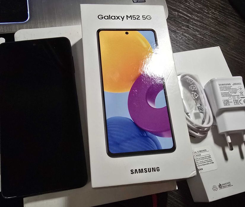 телефон Samsung Galaxy M52