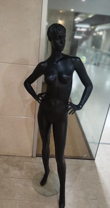 Manequim senhora com rosto