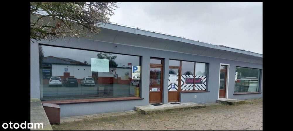 Do wynajęcia lokal handlowo-usługowy 50m2 przy placu targowym