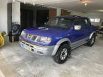 Nissan navara d22 4x4