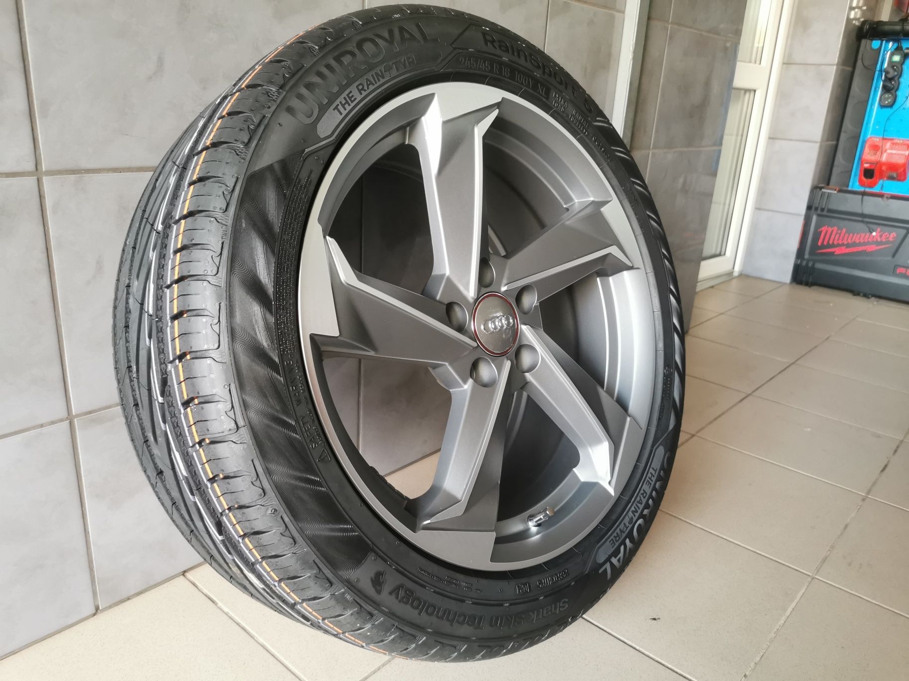 Koła letnie 245/45R18 Audi S-Line Allroad A4 A6 A3 A5 A7 Q3 Q5 C6 C7