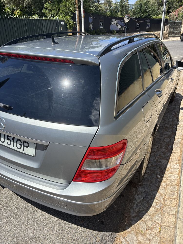 Mercedes-Bens c200