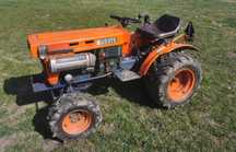 Kubota B7100 D 4x4 traktorek 16 km (ciagniczek komunalny, sadowniczy)