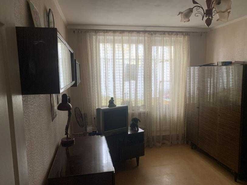 Продам 3комн квартиру на Роганском жилмассиве
