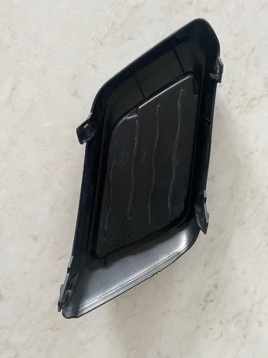 Заглушка переднього бампера Nissan Rogue