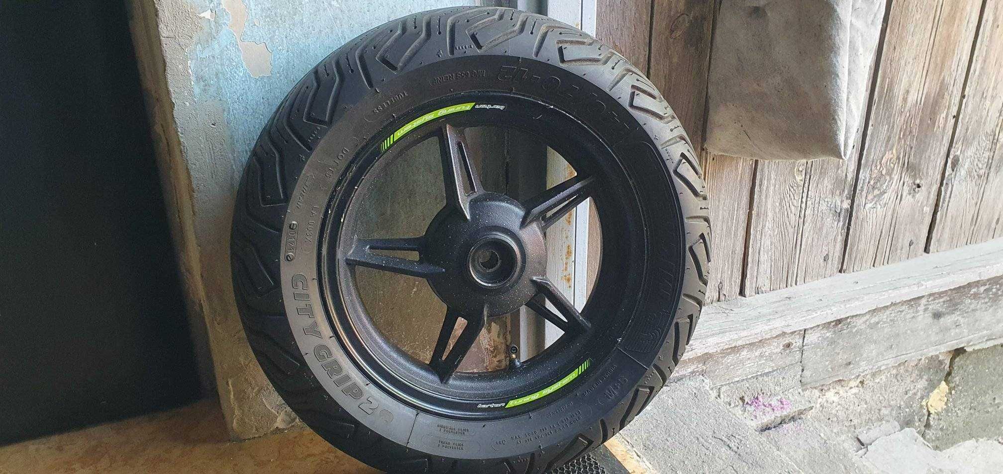 KOŁO tył SKUTER BARTON Falcon, ZIPP Quantum, itp