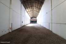 Armazém 537m² para arrendamento, Matosinhos