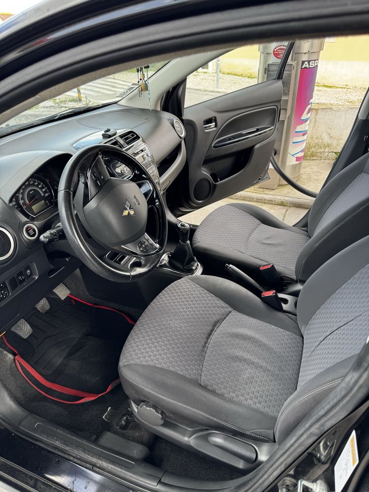 Mitsubishi Space Star 1.2 Intense Connect Edition
