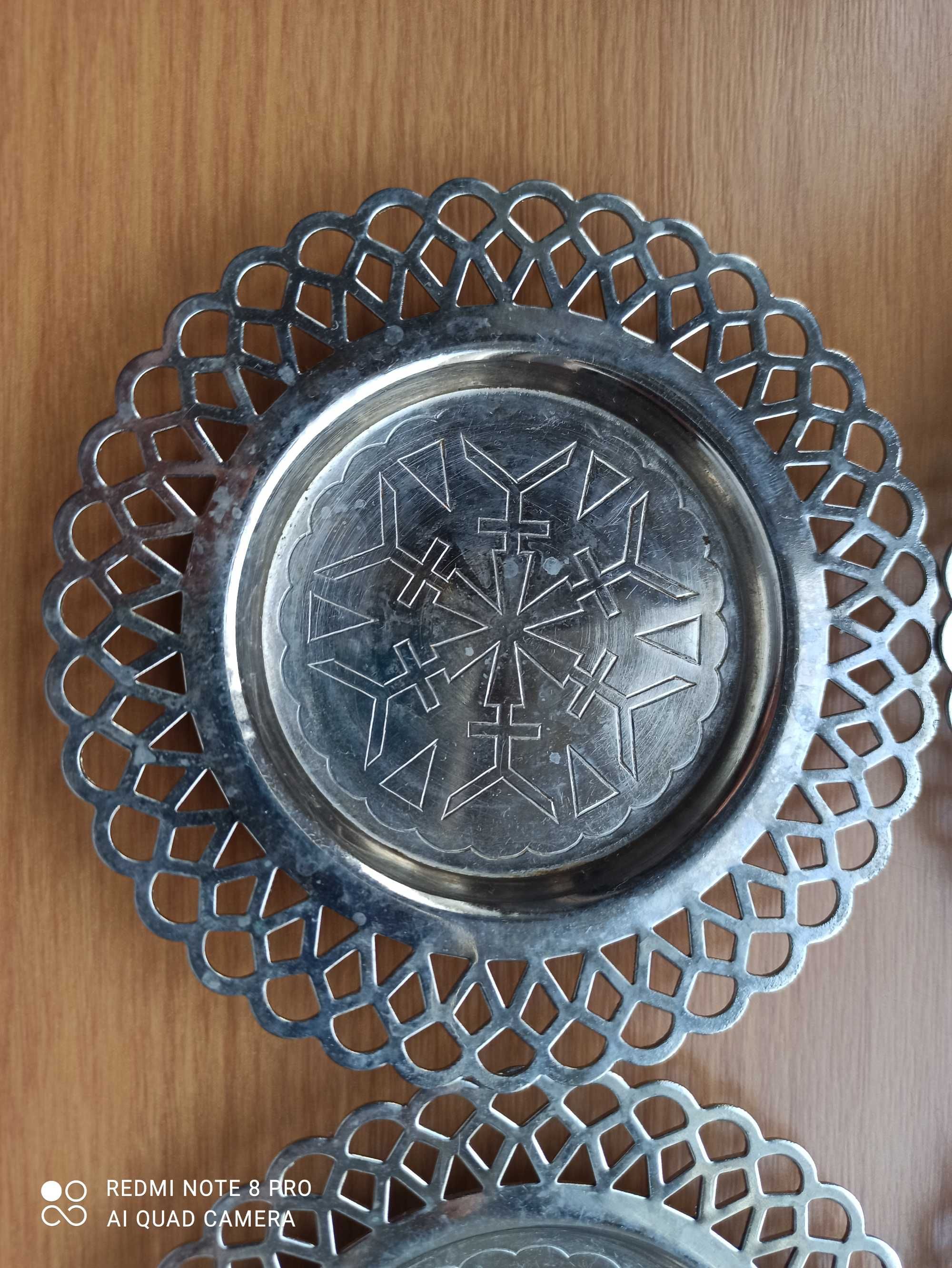 Podstawki metalowe PRL, 6 szt